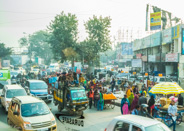 Into Agra - street scene. Are we going the wrong way? (Not this time :)