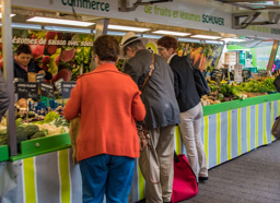 Fresh market is very familiar.